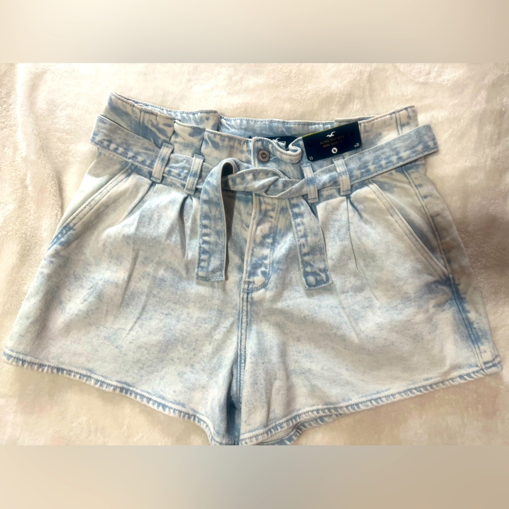Paper Bag Jean Shorts | Brand: Hollister | Size: 13/31 | Light wash